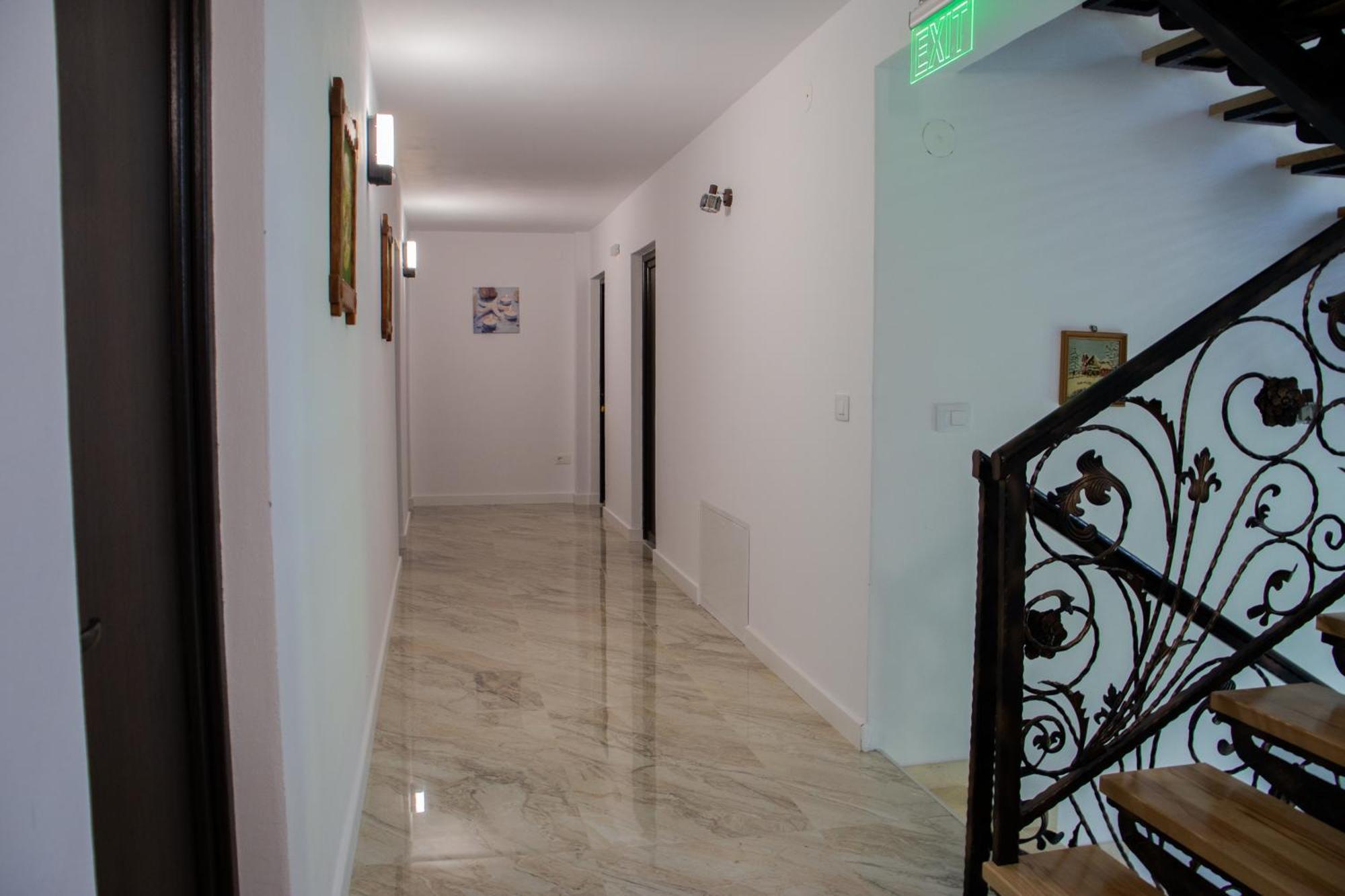 Ge-Lux Villa Incesti Exterior photo