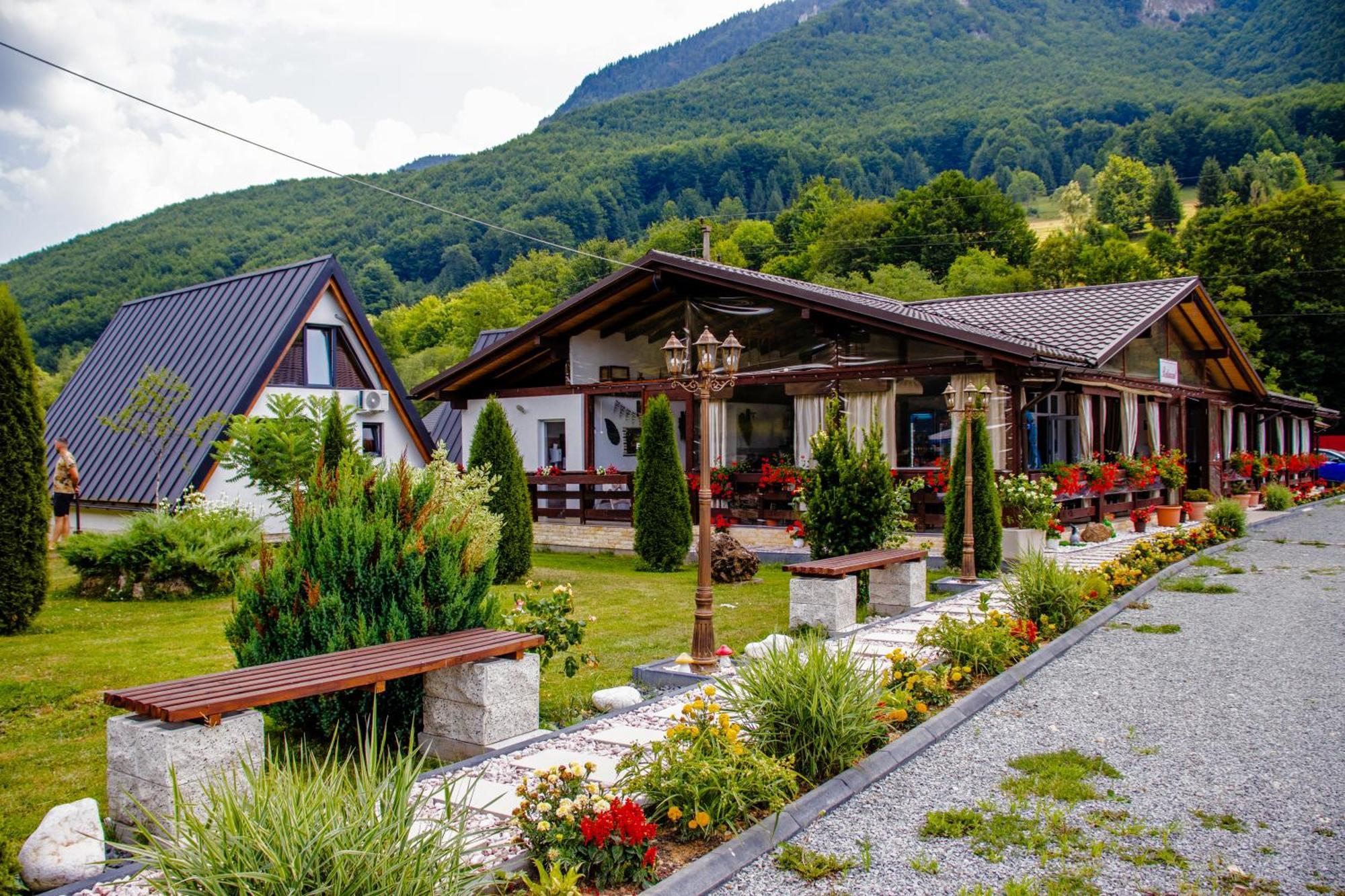 Ge-Lux Villa Incesti Exterior photo